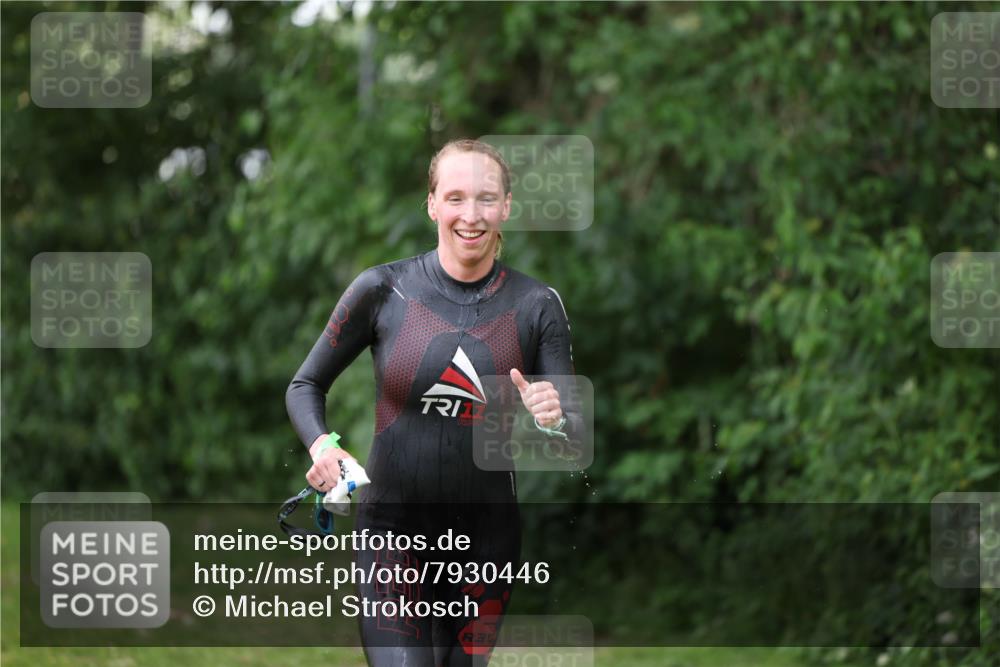 15.06.2025 - 7 Türme Triathlon Michael Strokosch http://msf.ph/oto/7930446 15.06.2025 12:25:33 Schwimmen 379, 441, 587 meine-sportfotos.de