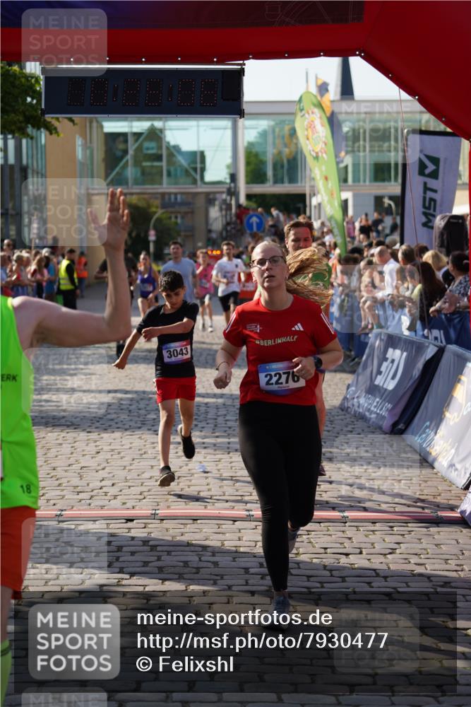 13.06.2025 - Holstenköstenlauf Felixshl http://msf.ph/oto/7930477 13.06.2025 17:56:07 Laufen 2175, 2276, 2555, 2861, 2917, 3043, 3288, 3602, 3672 meine-sportfotos.de