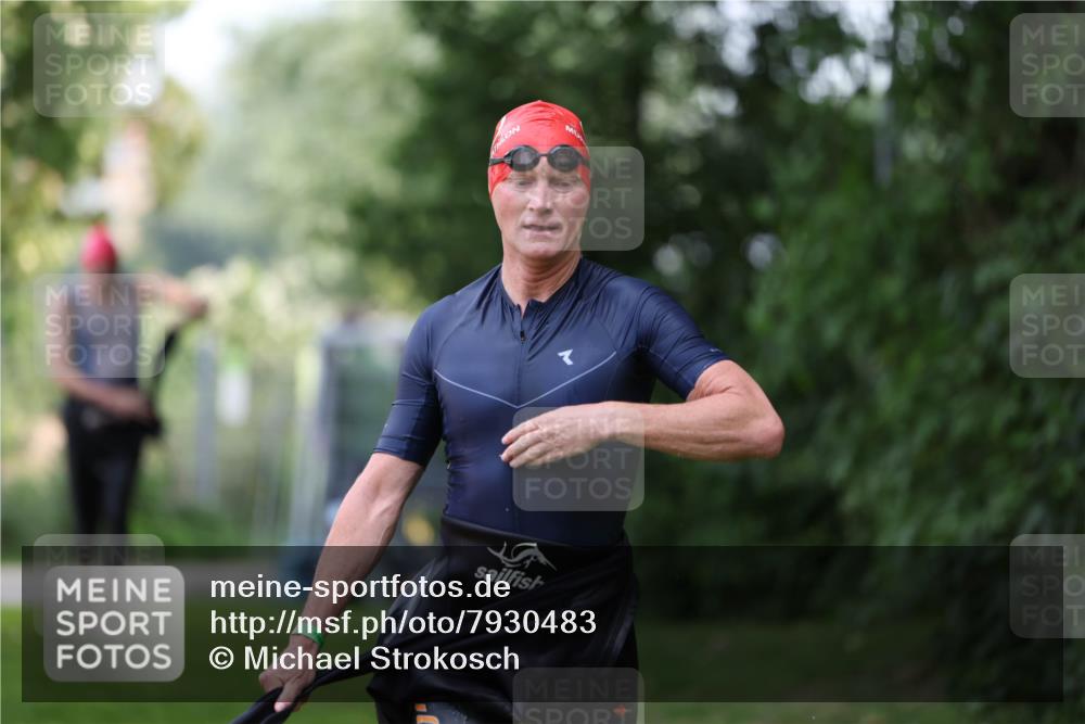 15.06.2025 - 7 Türme Triathlon Michael Strokosch http://msf.ph/oto/7930483 15.06.2025 12:26:04 Schwimmen 393, 469, 479, 619, 621 meine-sportfotos.de
