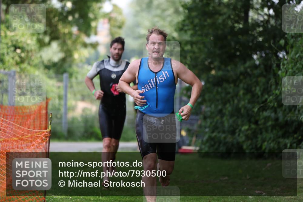 15.06.2025 - 7 Türme Triathlon Michael Strokosch http://msf.ph/oto/7930500 15.06.2025 12:26:12 Schwimmen 393, 398, 456, 469, 479, 600, 621 meine-sportfotos.de
