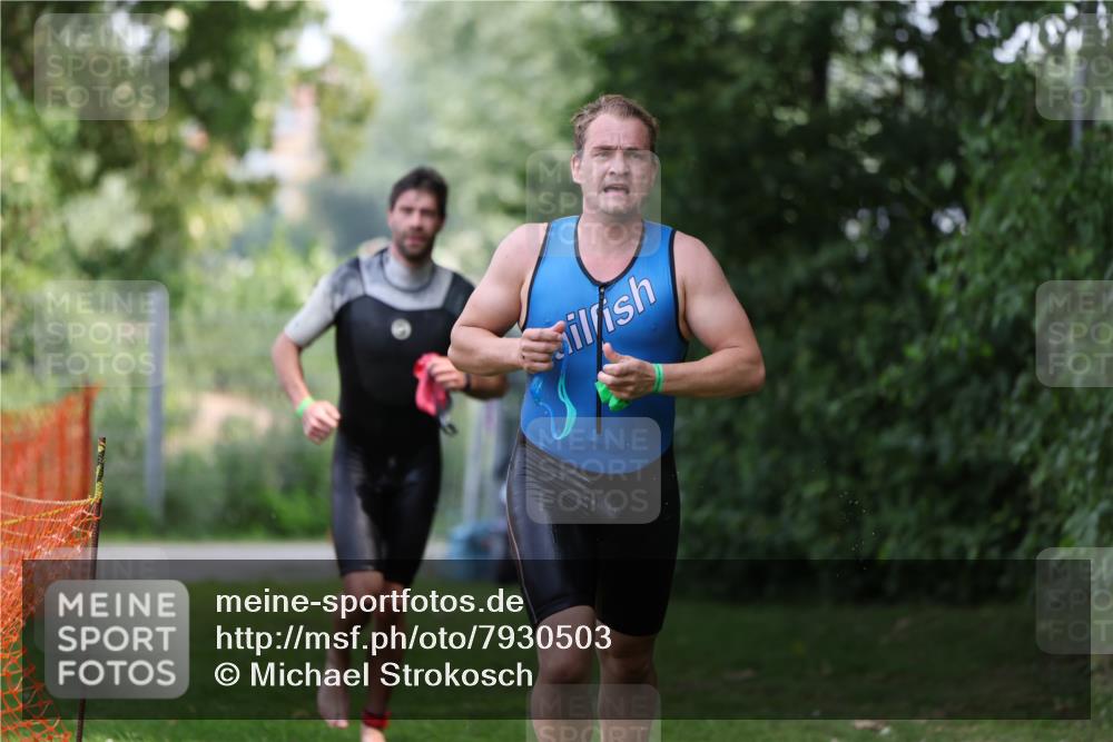 15.06.2025 - 7 Türme Triathlon Michael Strokosch http://msf.ph/oto/7930503 15.06.2025 12:26:13 Schwimmen 393, 398, 456, 469, 479, 600, 621 meine-sportfotos.de