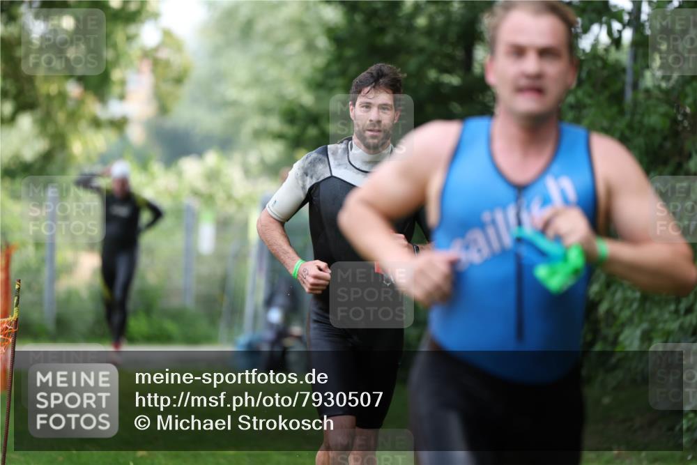 15.06.2025 - 7 Türme Triathlon Michael Strokosch http://msf.ph/oto/7930507 15.06.2025 12:26:14 Schwimmen 393, 398, 456, 469, 479, 600, 621 meine-sportfotos.de