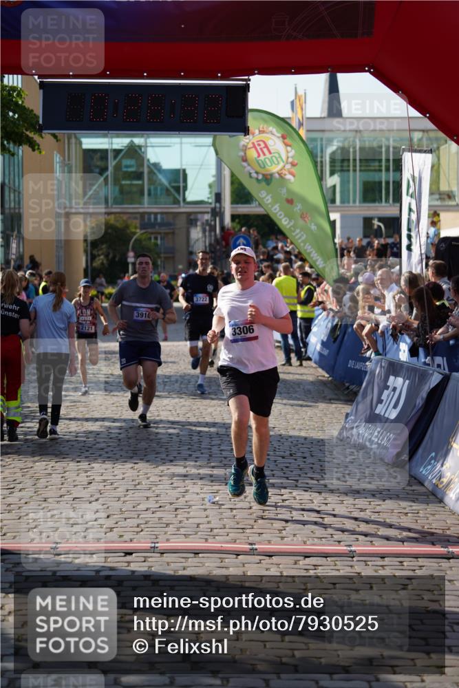 13.06.2025 - Holstenköstenlauf Felixshl http://msf.ph/oto/7930525 13.06.2025 17:56:34 Laufen 2121, 2736, 2784, 3306, 3716, 3722, 3910 meine-sportfotos.de