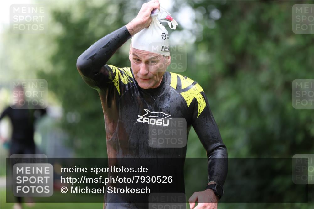 15.06.2025 - 7 Türme Triathlon Michael Strokosch http://msf.ph/oto/7930526 15.06.2025 12:26:24 Schwimmen 398, 456, 469, 516, 600 meine-sportfotos.de