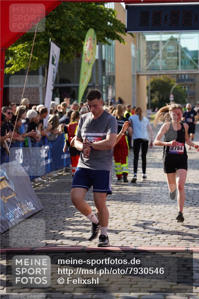13.06.2025 - Holstenköstenlauf Felixshl http://msf.ph/oto/7930546 13.06.2025 17:56:36 Laufen 2121, 2736, 2784, 3306, 3716, 3722, 3910 meine-sportfotos.de