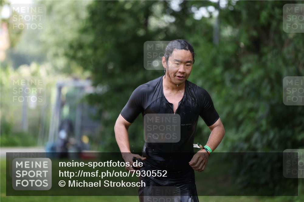 15.06.2025 - 7 Türme Triathlon Michael Strokosch http://msf.ph/oto/7930552 15.06.2025 12:26:38 Schwimmen 364, 398, 456, 516 meine-sportfotos.de