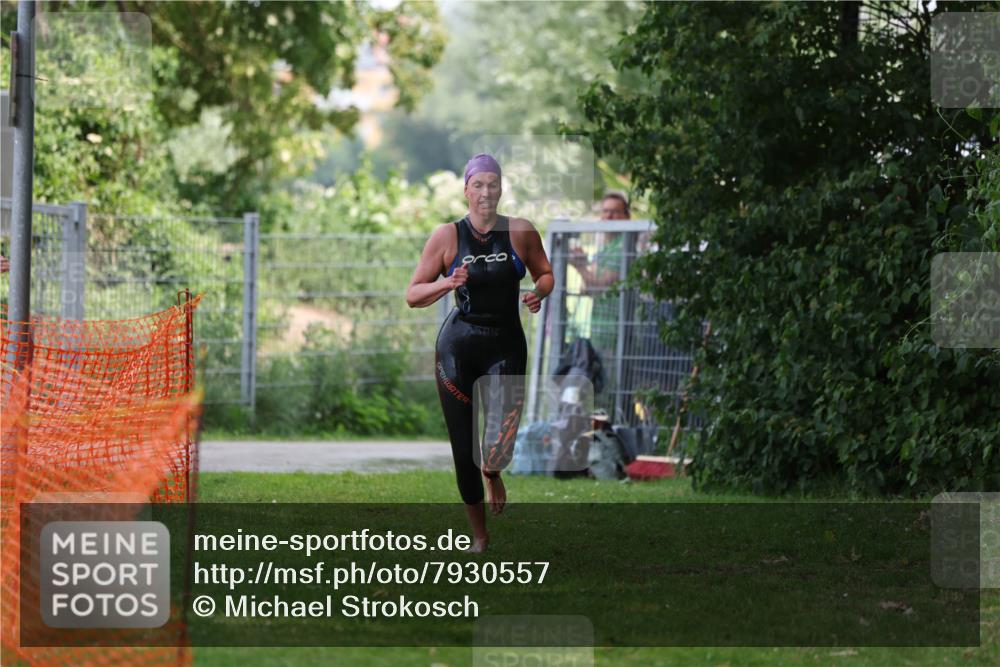 15.06.2025 - 7 Türme Triathlon Michael Strokosch http://msf.ph/oto/7930557 15.06.2025 12:26:47 Schwimmen 364 meine-sportfotos.de