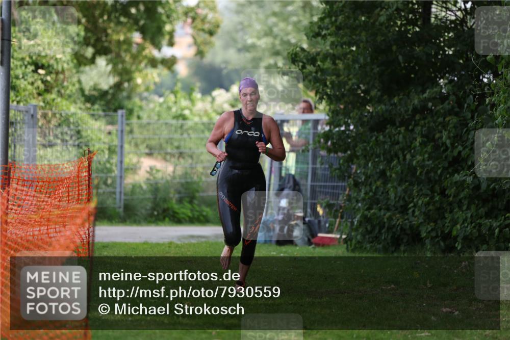 15.06.2025 - 7 Türme Triathlon Michael Strokosch http://msf.ph/oto/7930559 15.06.2025 12:26:47 Schwimmen 364 meine-sportfotos.de