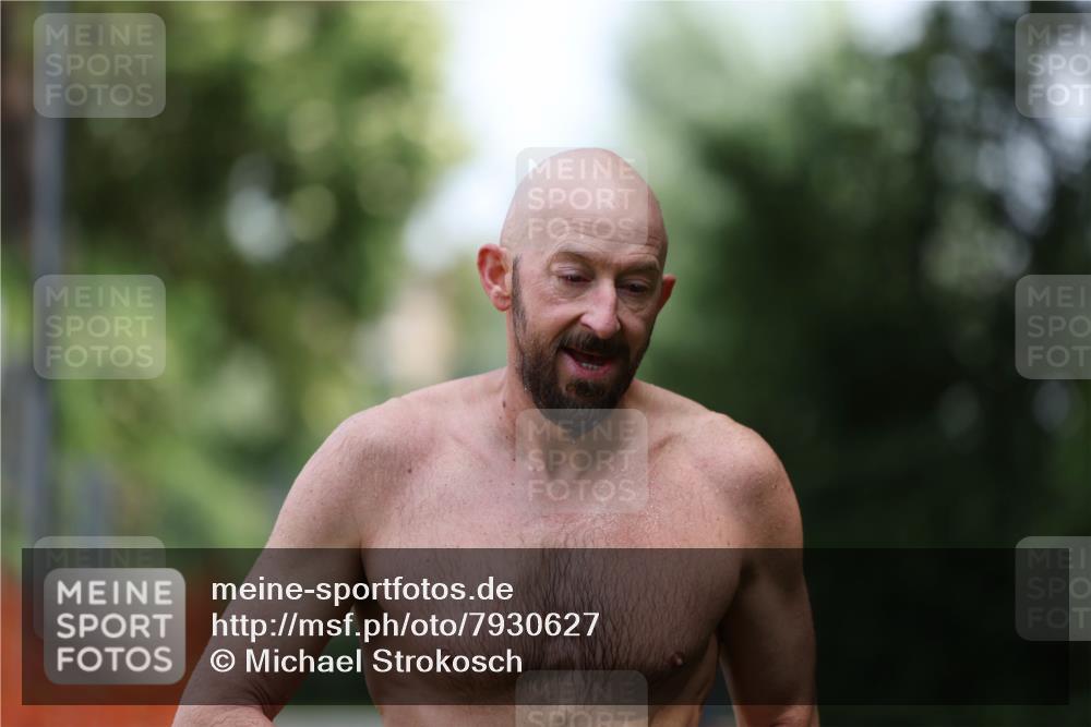 15.06.2025 - 7 Türme Triathlon Michael Strokosch http://msf.ph/oto/7930627 15.06.2025 12:27:17 Schwimmen 524, 553, 563, 572, 589, 617, 642 meine-sportfotos.de