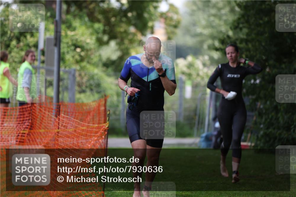 15.06.2025 - 7 Türme Triathlon Michael Strokosch http://msf.ph/oto/7930636 15.06.2025 12:27:29 Schwimmen 589, 617, 642 meine-sportfotos.de