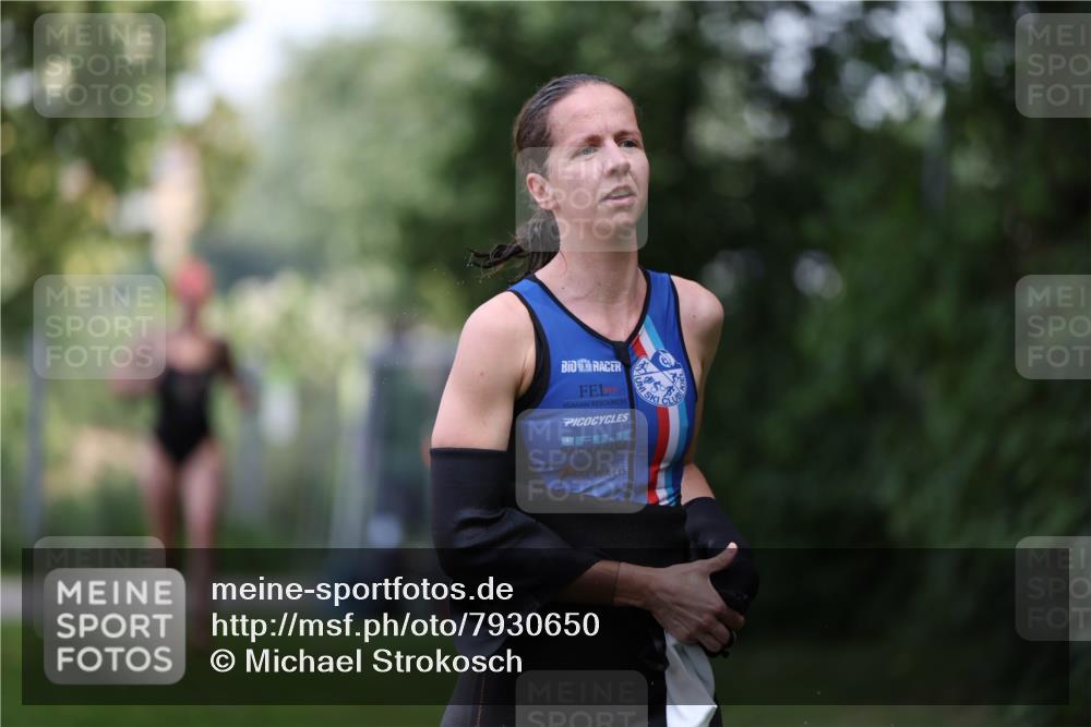 15.06.2025 - 7 Türme Triathlon Michael Strokosch http://msf.ph/oto/7930650 15.06.2025 12:27:33 Schwimmen 525, 589, 617, 642 meine-sportfotos.de