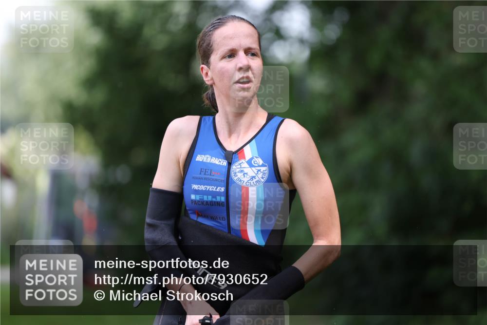 15.06.2025 - 7 Türme Triathlon Michael Strokosch http://msf.ph/oto/7930652 15.06.2025 12:27:34 Schwimmen 525, 589, 617, 642 meine-sportfotos.de