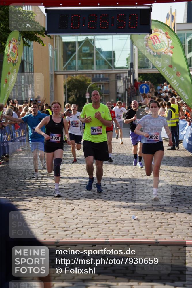 13.06.2025 - Holstenköstenlauf Felixshl http://msf.ph/oto/7930659 13.06.2025 17:56:52 Laufen 2174, 2244, 2472, 3272, 3744, 3794, 3820, 3862, 3871, 3892, 3901, 3923 meine-sportfotos.de