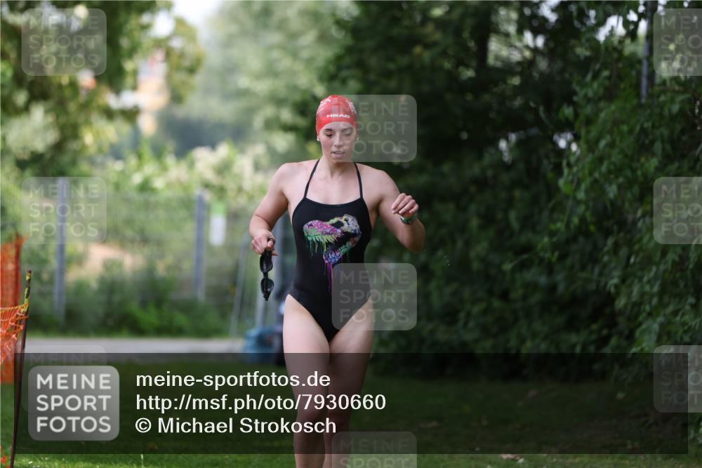 15.06.2025 - 7 Türme Triathlon Michael Strokosch http://msf.ph/oto/7930660 15.06.2025 12:27:36 Schwimmen 509, 525, 589, 617, 642 meine-sportfotos.de