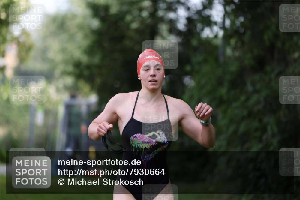15.06.2025 - 7 Türme Triathlon Michael Strokosch http://msf.ph/oto/7930664 15.06.2025 12:27:37 Schwimmen 509, 525, 589, 617, 642 meine-sportfotos.de