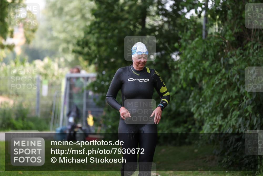 15.06.2025 - 7 Türme Triathlon Michael Strokosch http://msf.ph/oto/7930672 15.06.2025 12:27:47 Schwimmen 509, 525 meine-sportfotos.de