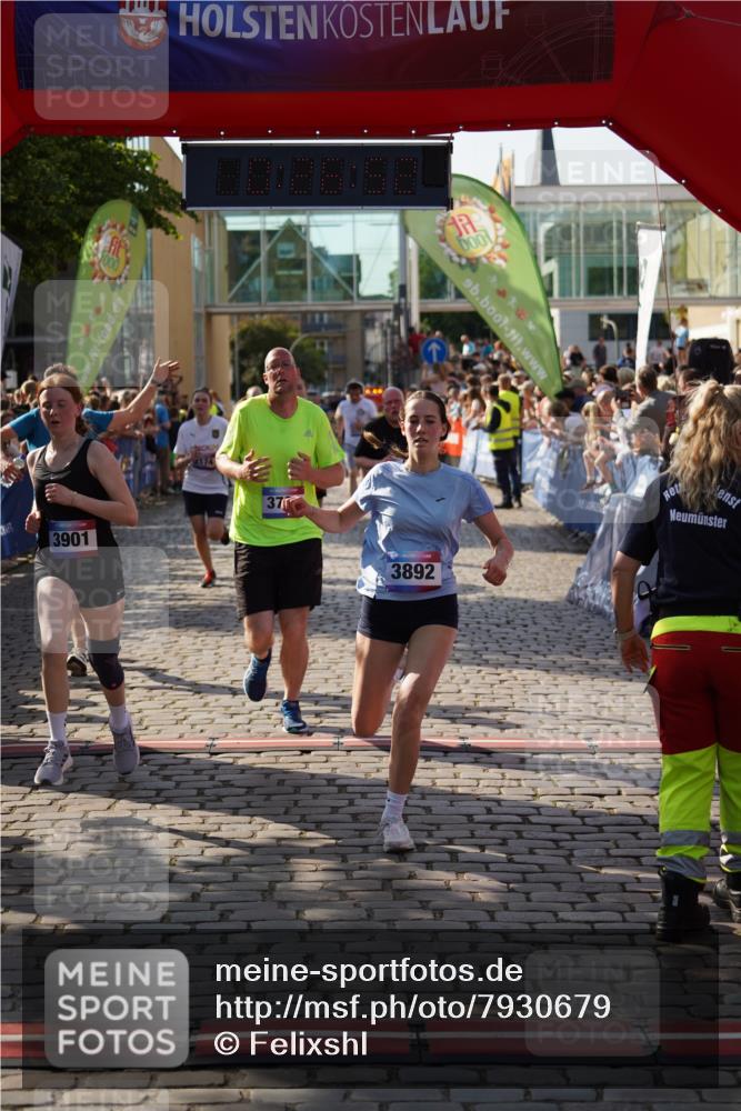 13.06.2025 - Holstenköstenlauf Felixshl http://msf.ph/oto/7930679 13.06.2025 17:56:53 Laufen 2174, 2244, 2472, 3272, 3744, 3794, 3820, 3862, 3871, 3892, 3901, 3923 meine-sportfotos.de