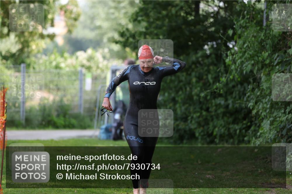 15.06.2025 - 7 Türme Triathlon Michael Strokosch http://msf.ph/oto/7930734 15.06.2025 12:28:46 Schwimmen 552, 554, 574 meine-sportfotos.de