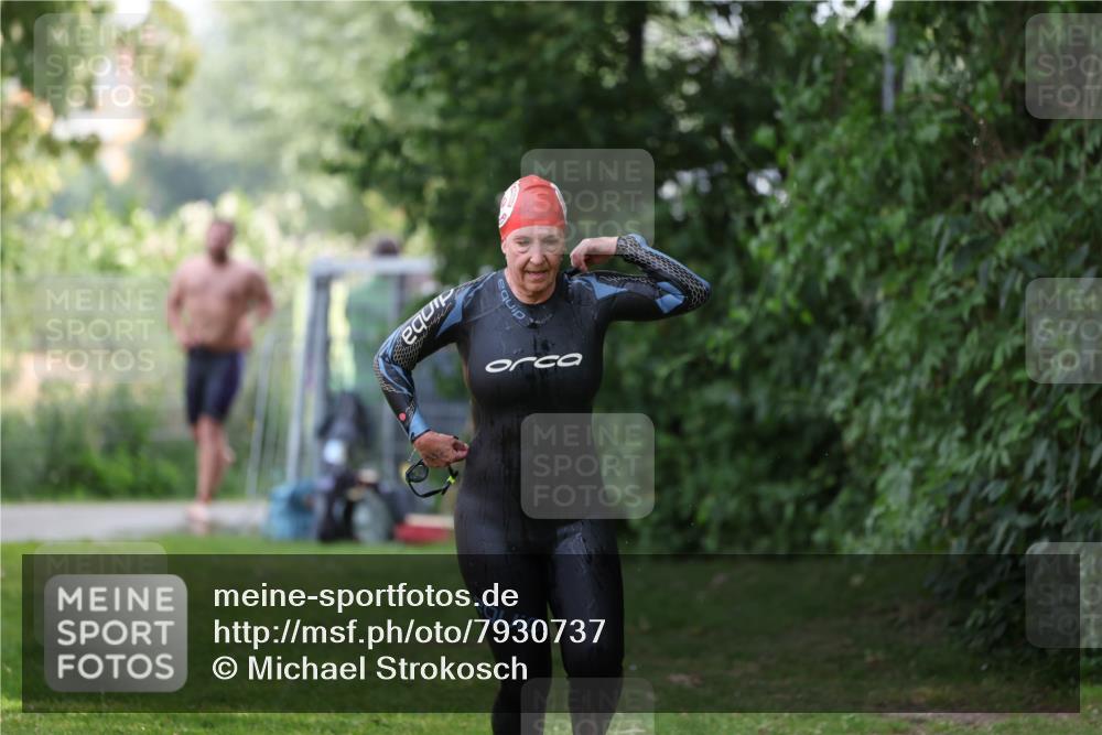15.06.2025 - 7 Türme Triathlon Michael Strokosch http://msf.ph/oto/7930737 15.06.2025 12:28:47 Schwimmen 552, 554, 574 meine-sportfotos.de