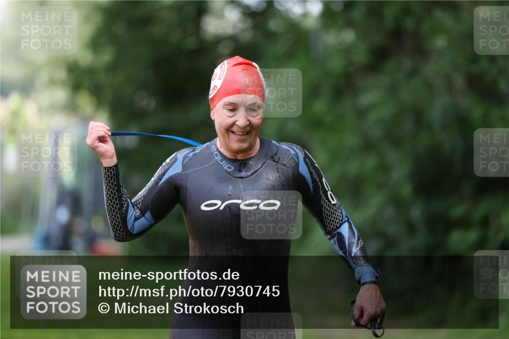 15.06.2025 - 7 Türme Triathlon Michael Strokosch http://msf.ph/oto/7930745 15.06.2025 12:28:49 Schwimmen 552, 554, 574 meine-sportfotos.de