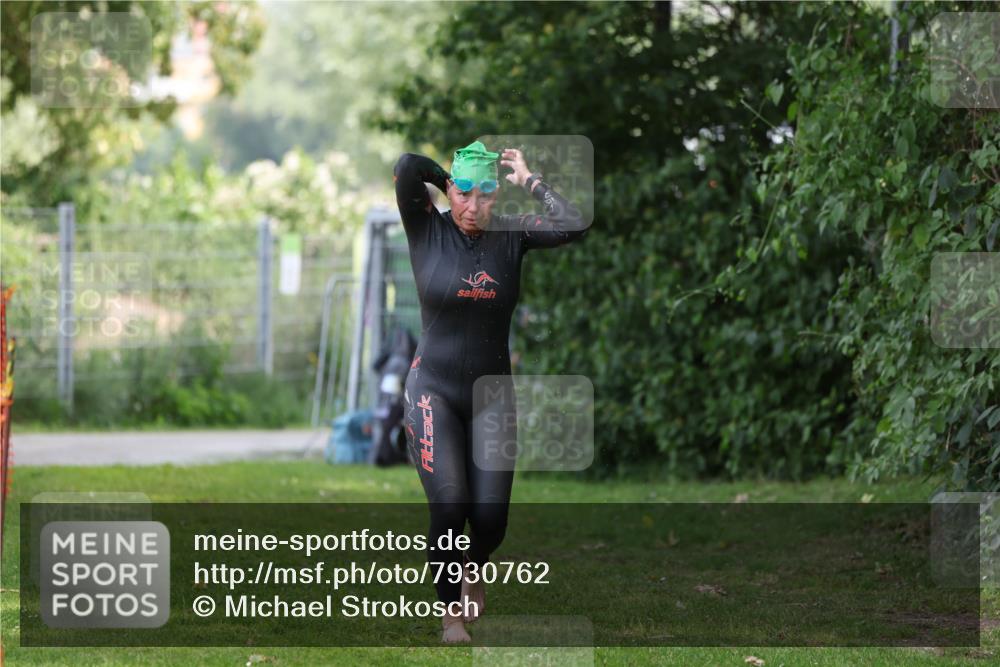 15.06.2025 - 7 Türme Triathlon Michael Strokosch http://msf.ph/oto/7930762 15.06.2025 12:29:02 Schwimmen 427, 552, 554, 574, 640 meine-sportfotos.de