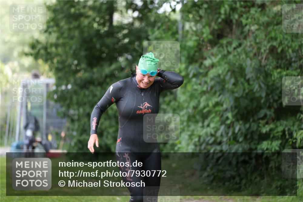 15.06.2025 - 7 Türme Triathlon Michael Strokosch http://msf.ph/oto/7930772 15.06.2025 12:29:03 Schwimmen 427, 552, 554, 574, 640 meine-sportfotos.de