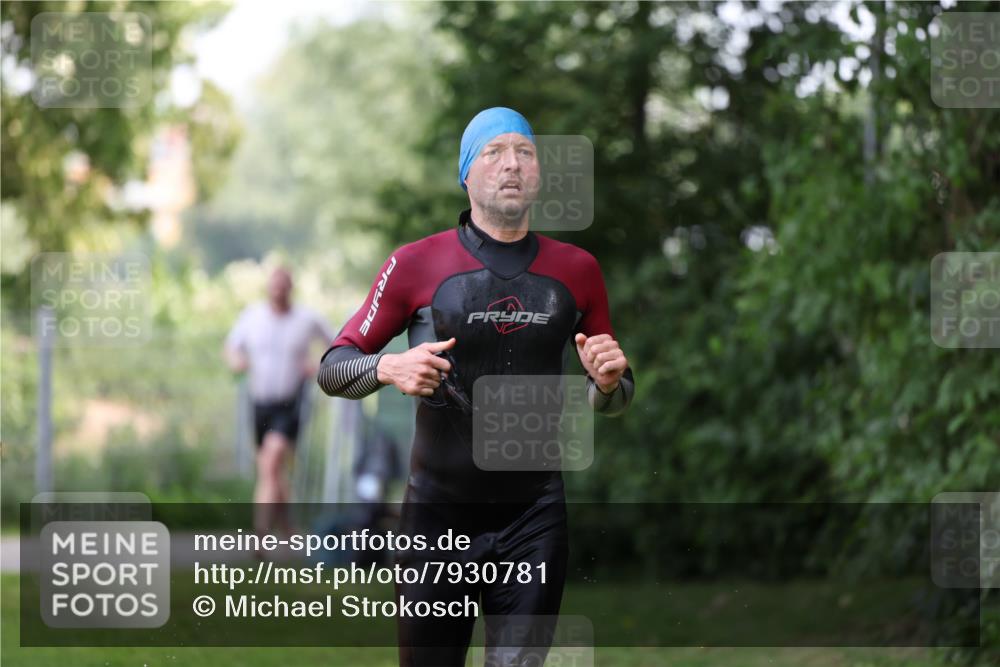 15.06.2025 - 7 Türme Triathlon Michael Strokosch http://msf.ph/oto/7930781 15.06.2025 12:29:12 Schwimmen 427, 502, 554, 640 meine-sportfotos.de