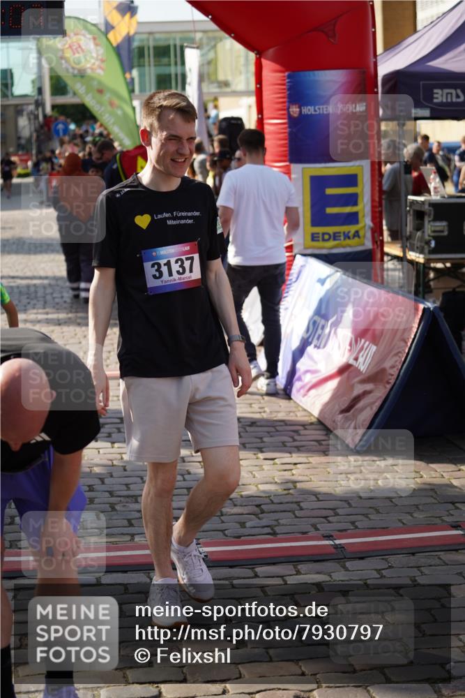 13.06.2025 - Holstenköstenlauf Felixshl http://msf.ph/oto/7930797 13.06.2025 17:57:08 Laufen 2487, 2883, 3006, 3124, 3126, 3137 meine-sportfotos.de