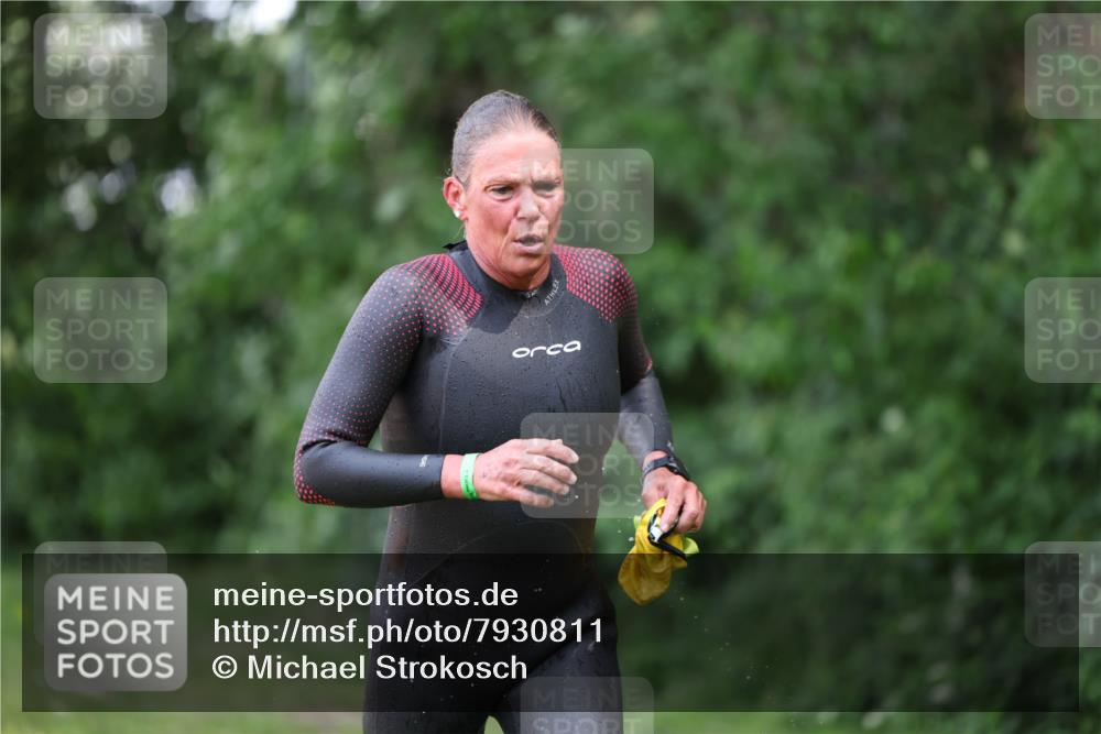 15.06.2025 - 7 Türme Triathlon Michael Strokosch http://msf.ph/oto/7930811 15.06.2025 12:29:31 Schwimmen 502, 545 meine-sportfotos.de