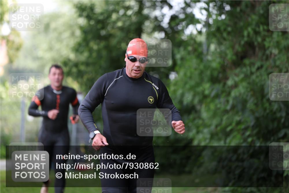 15.06.2025 - 7 Türme Triathlon Michael Strokosch http://msf.ph/oto/7930862 15.06.2025 12:30:28 Schwimmen 464, 522, 544 meine-sportfotos.de