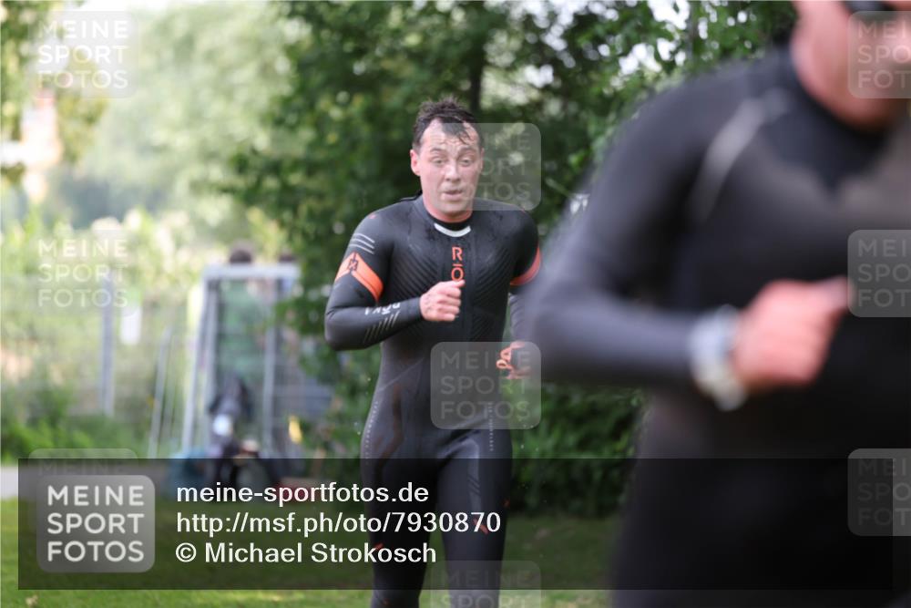 15.06.2025 - 7 Türme Triathlon Michael Strokosch http://msf.ph/oto/7930870 15.06.2025 12:30:30 Schwimmen 464, 522, 544 meine-sportfotos.de