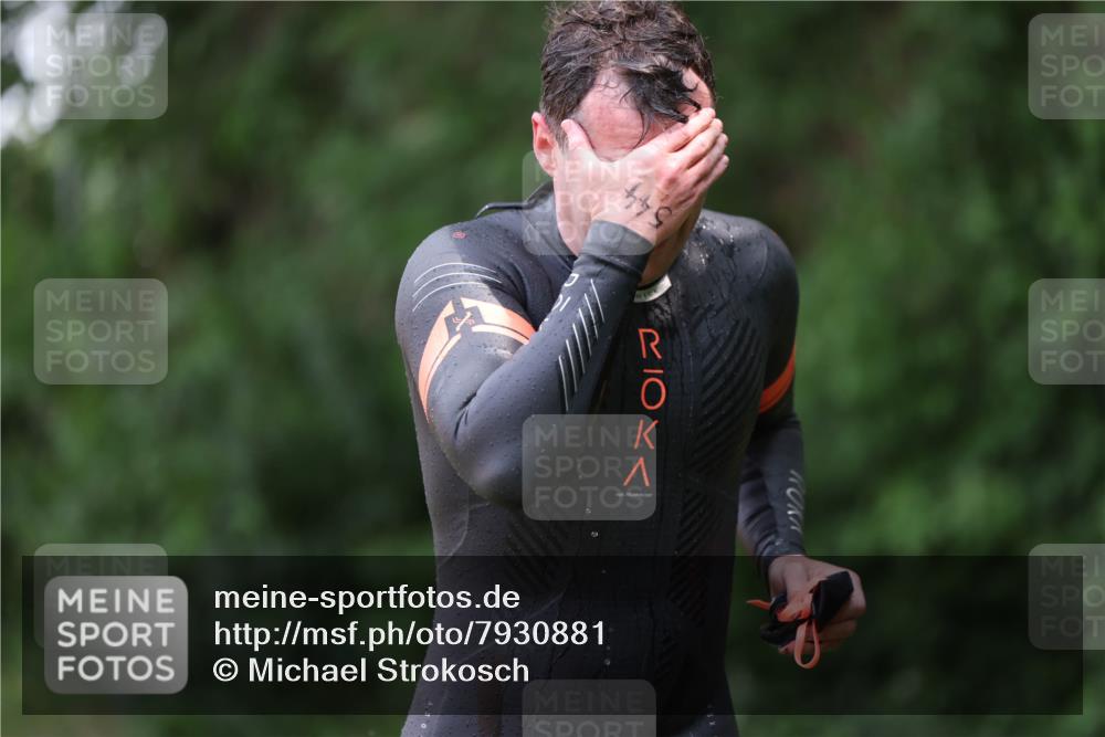 15.06.2025 - 7 Türme Triathlon Michael Strokosch http://msf.ph/oto/7930881 15.06.2025 12:30:32 Schwimmen 464, 522, 544 meine-sportfotos.de