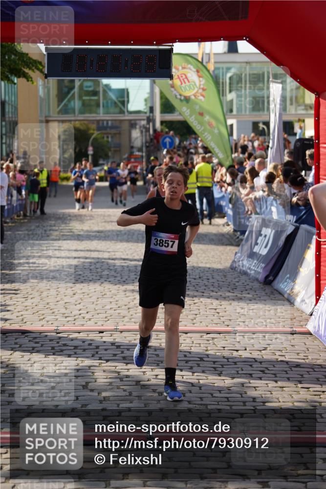 13.06.2025 - Holstenköstenlauf Felixshl http://msf.ph/oto/7930912 13.06.2025 17:57:31 Laufen 2058, 2324, 2384, 2907, 3663, 3857 meine-sportfotos.de