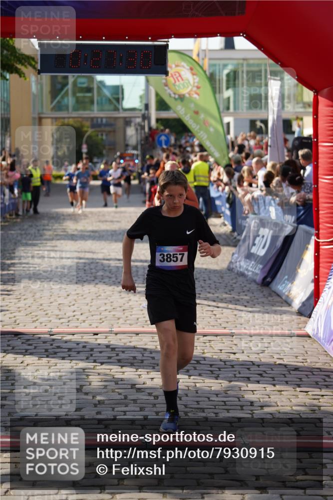 13.06.2025 - Holstenköstenlauf Felixshl http://msf.ph/oto/7930915 13.06.2025 17:57:31 Laufen 2058, 2324, 2384, 2907, 3663, 3857 meine-sportfotos.de