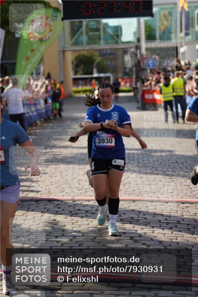 13.06.2025 - Holstenköstenlauf Felixshl http://msf.ph/oto/7930931 13.06.2025 17:57:41 Laufen 2058, 2384, 2877, 2907, 3022, 3930 meine-sportfotos.de