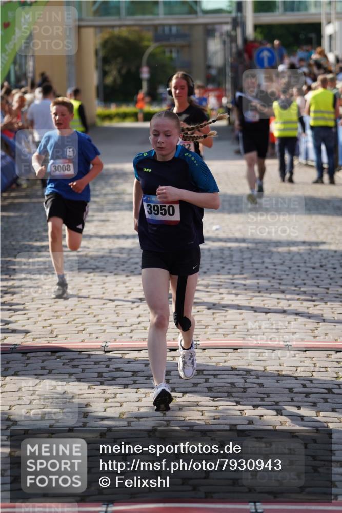 13.06.2025 - Holstenköstenlauf Felixshl http://msf.ph/oto/7930943 13.06.2025 17:57:52 Laufen 2482, 3008, 3166, 3950 meine-sportfotos.de