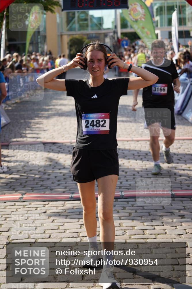 13.06.2025 - Holstenköstenlauf Felixshl http://msf.ph/oto/7930954 13.06.2025 17:57:57 Laufen 2482, 2983, 3008, 3166 meine-sportfotos.de