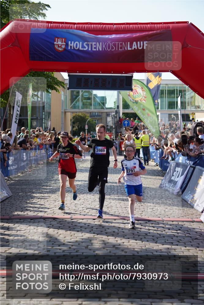 13.06.2025 - Holstenköstenlauf Felixshl http://msf.ph/oto/7930973 13.06.2025 17:58:17 Laufen 2486, 2518, 2703, 2791, 3186, 3674, 3989 meine-sportfotos.de