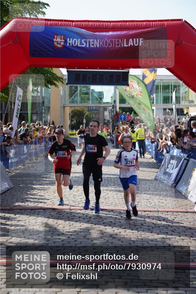 13.06.2025 - Holstenköstenlauf Felixshl http://msf.ph/oto/7930974 13.06.2025 17:58:18 Laufen 2486, 2518, 2703, 2791, 3186, 3674, 3989 meine-sportfotos.de