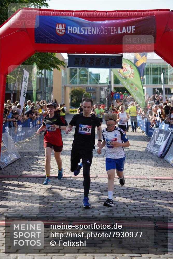13.06.2025 - Holstenköstenlauf Felixshl http://msf.ph/oto/7930977 13.06.2025 17:58:18 Laufen 2486, 2518, 2703, 2791, 3186, 3674, 3989 meine-sportfotos.de