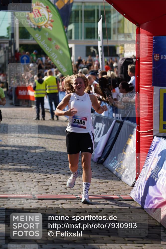 13.06.2025 - Holstenköstenlauf Felixshl http://msf.ph/oto/7930993 13.06.2025 17:58:21 Laufen 2391, 2486, 2518, 2703, 2791, 3186, 3674, 3989 meine-sportfotos.de