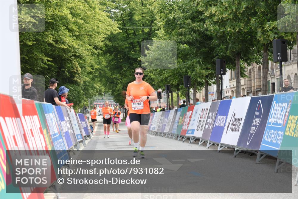 15.06.2025 - REWE Women's Run Strokosch-Dieckow http://msf.ph/oto/7931082 15.06.2025 10:29:46 Ziel 10785 meine-sportfotos.de