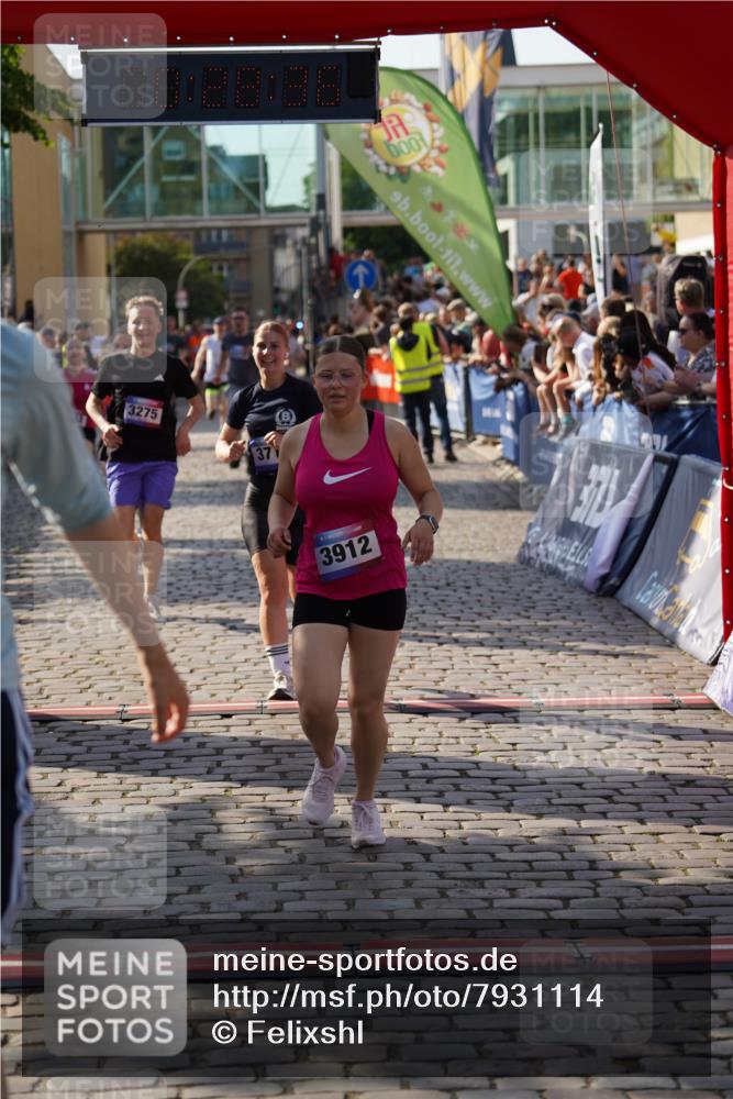 13.06.2025 - Holstenköstenlauf Felixshl http://msf.ph/oto/7931114 13.06.2025 17:58:37 Laufen 2609, 2617, 2870, 3162, 3260, 3275, 3312, 3718, 3912, 3975 meine-sportfotos.de