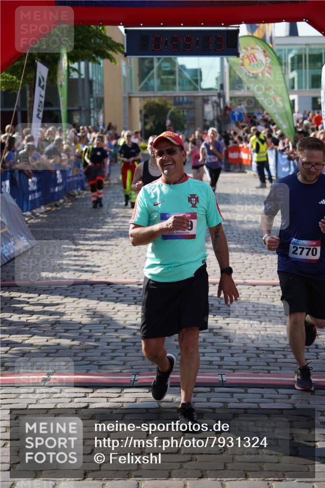 13.06.2025 - Holstenköstenlauf Felixshl http://msf.ph/oto/7931324 13.06.2025 17:59:14 Laufen 2219, 2220, 2372, 2418, 2701, 2879, 3100, 3242, 3277, 3768 meine-sportfotos.de