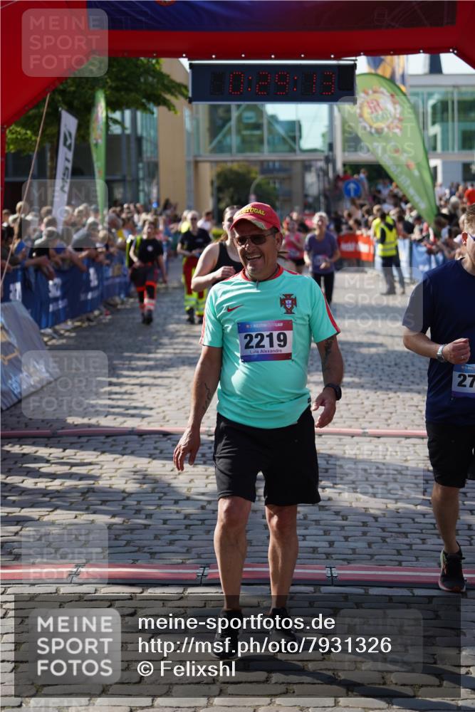 13.06.2025 - Holstenköstenlauf Felixshl http://msf.ph/oto/7931326 13.06.2025 17:59:14 Laufen 2219, 2220, 2372, 2418, 2701, 2879, 3100, 3242, 3277, 3768 meine-sportfotos.de