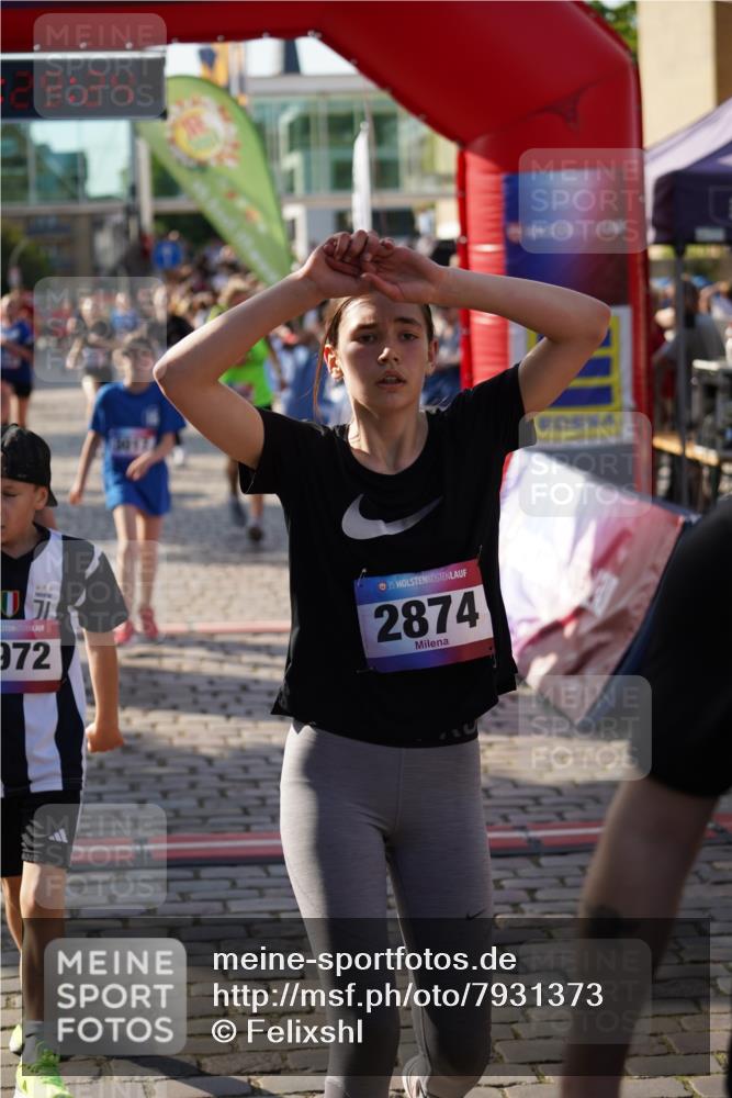 13.06.2025 - Holstenköstenlauf Felixshl http://msf.ph/oto/7931373 13.06.2025 17:59:25 Laufen 2221, 2418, 2642, 2874, 3017, 3242, 3252, 3253, 3277, 3289, 3628, 3717, 3972 meine-sportfotos.de