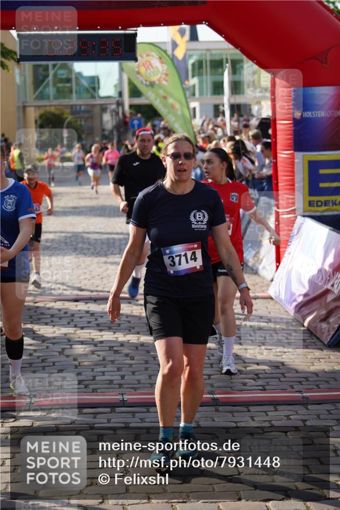 13.06.2025 - Holstenköstenlauf Felixshl http://msf.ph/oto/7931448 13.06.2025 17:59:36 Laufen 2221, 2326, 2622, 2904, 2974, 3042, 3583, 3714, 3973 meine-sportfotos.de