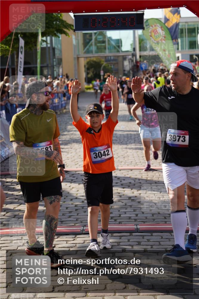 13.06.2025 - Holstenköstenlauf Felixshl http://msf.ph/oto/7931493 13.06.2025 17:59:41 Laufen 2041, 2042, 2326, 2622, 2627, 2974, 3042 meine-sportfotos.de