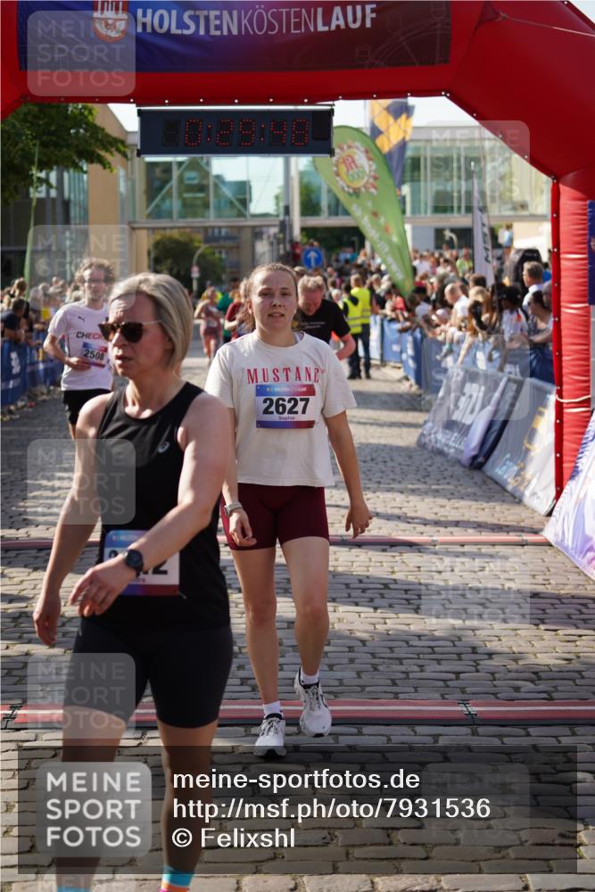 13.06.2025 - Holstenköstenlauf Felixshl http://msf.ph/oto/7931536 13.06.2025 17:59:50 Laufen 2041, 2042, 2395, 2508, 2627, 2712, 2746, 3135, 3145, 3146, 3720, 3884, 3890 meine-sportfotos.de