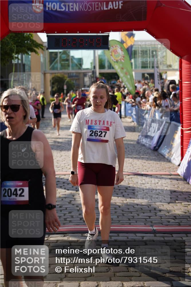13.06.2025 - Holstenköstenlauf Felixshl http://msf.ph/oto/7931545 13.06.2025 17:59:50 Laufen 2041, 2042, 2395, 2508, 2627, 2712, 2746, 3135, 3145, 3146, 3720, 3884, 3890 meine-sportfotos.de